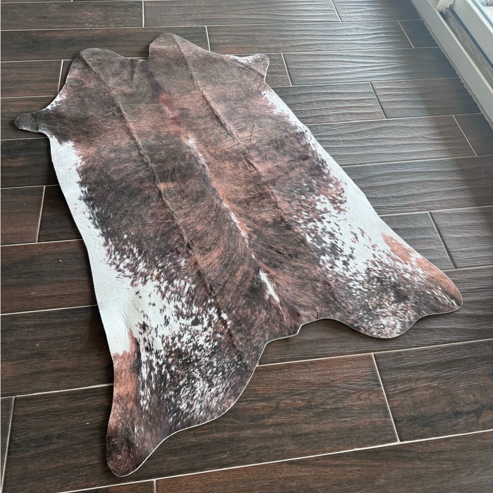 Mini cow hide rug 🐮
